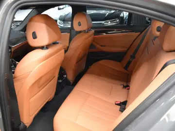 BMW 520 d M SPORT LEDER LASER KEYLESS-GO KAMERA HIFI