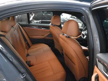 BMW 520 d M SPORT LEDER LASER KEYLESS-GO KAMERA HIFI