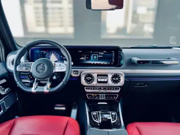 MERCEDES-BENZ G 63 AMG