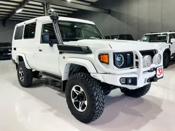 TOYOTA Land Cruiser - GRJ78