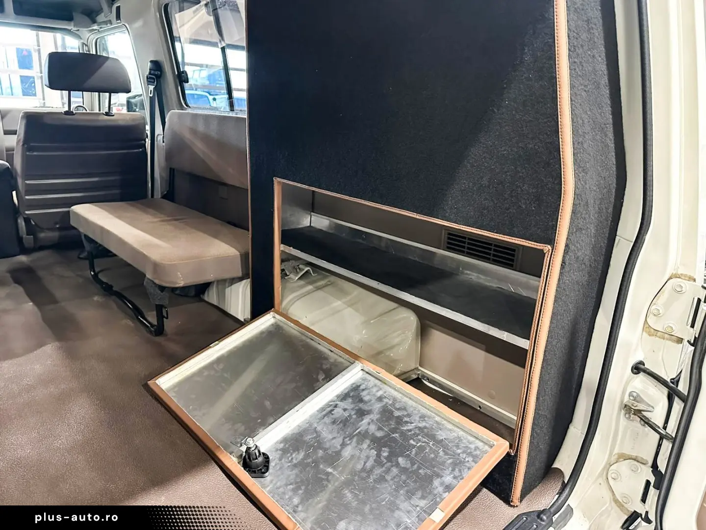 TOYOTA Land Cruiser - GRJ78