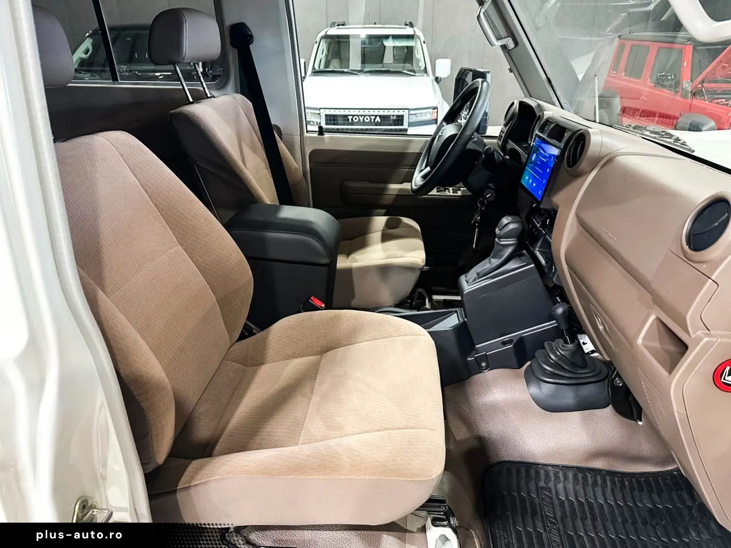 TOYOTA Land Cruiser - GRJ78