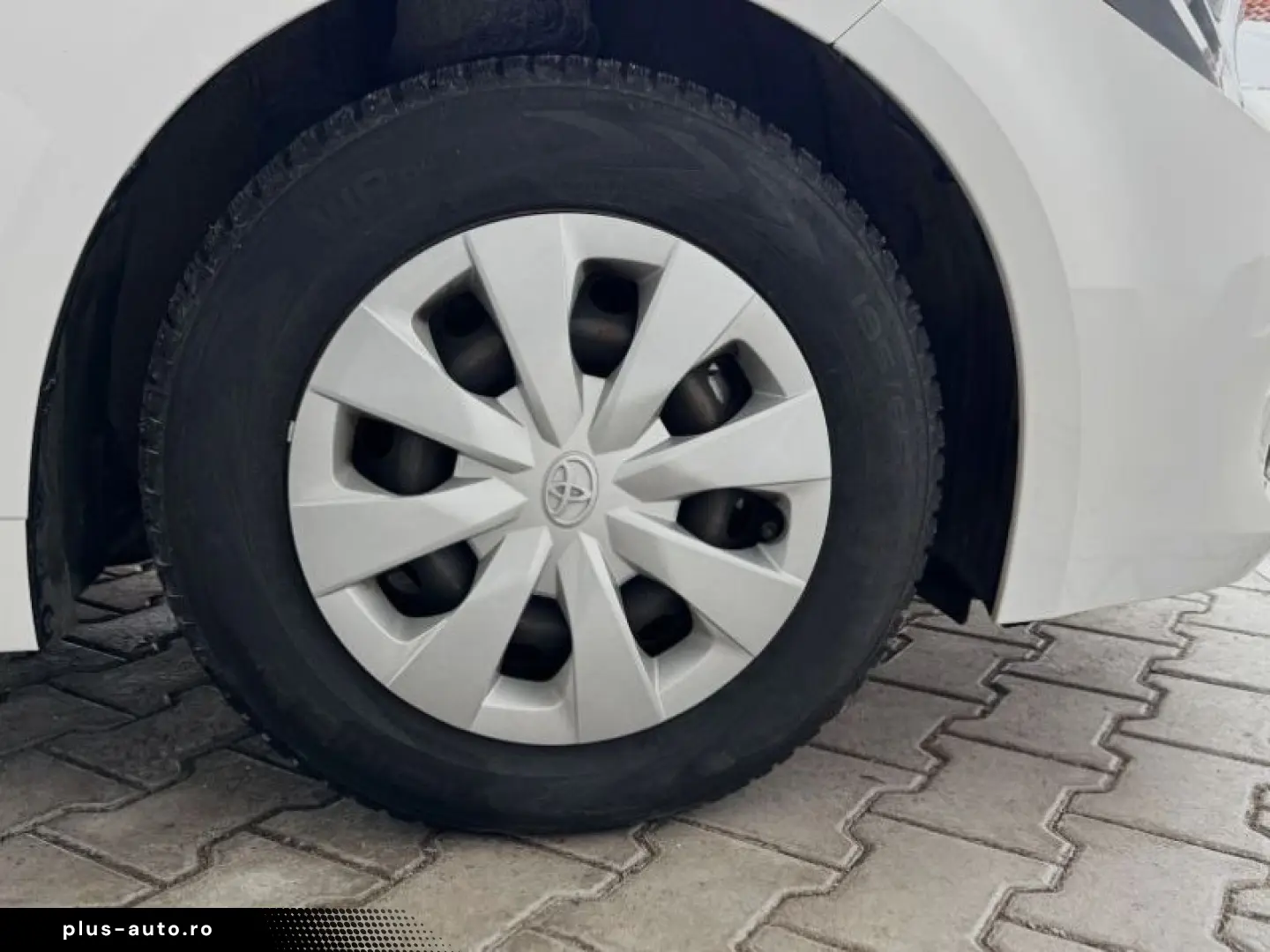 TOYOTA COROLLA 1.8 Hybrid Eco HSD TS E-CVT