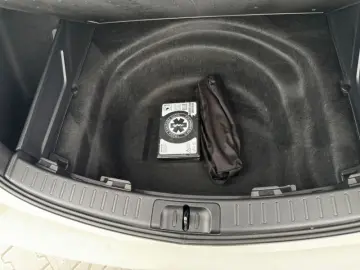 TOYOTA COROLLA 1.8 Hybrid Eco HSD TS E-CVT