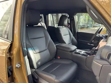 TOYOTA Land Cruiser 2 8 D-4D AWD Executive