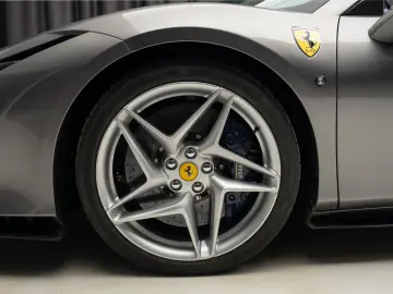 2021 Ferrari F8 Spider Lift PPF Carbon