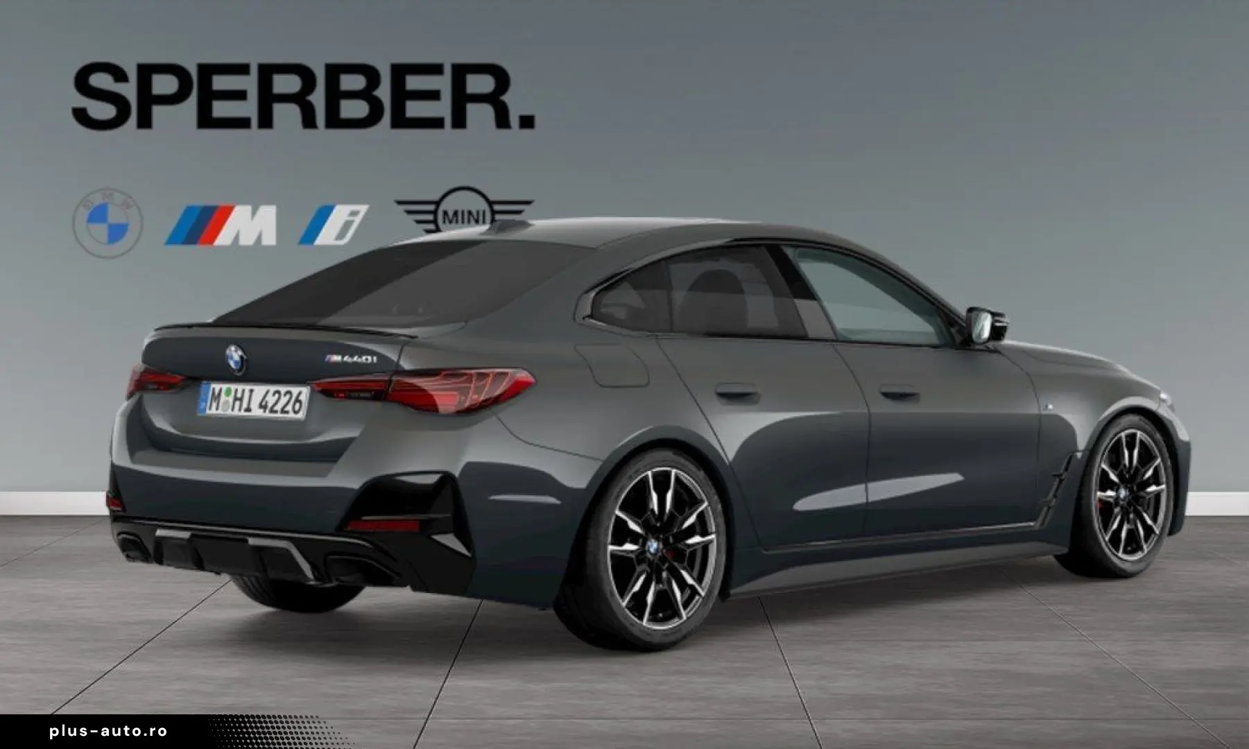 BMW M440i xDrive M Sportpaket Pro Glasdach Driving A