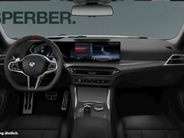 BMW M440i xDrive M Sportpaket Pro Glasdach Driving A