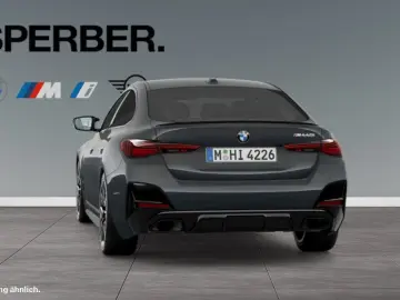 BMW M440i xDrive M Sportpaket Pro Glasdach Driving A