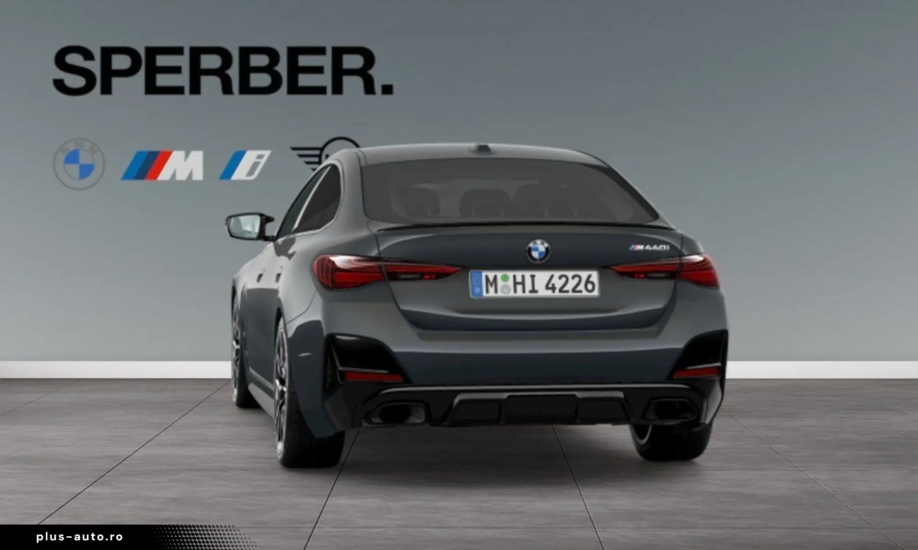 BMW M440i xDrive M Sportpaket Pro Glasdach Driving A