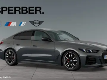 BMW M440i xDrive M Sportpaket Pro Glasdach Driving A