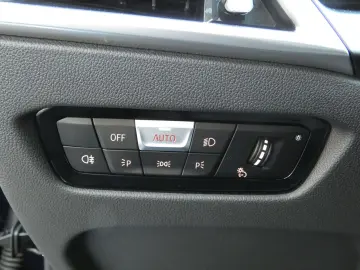 BMW M440i xDrive Cabrio HK HiFi DAB LED Komfortzg.