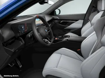 BMW M5 Touring AHK Panorama B&W Head-Up