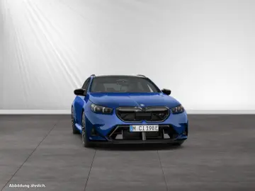 BMW M5 Touring AHK Panorama B&W Head-Up