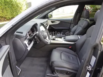 Audi Q8 50TDI 2xS Line Pano Towbar 22 All-wheel drive.