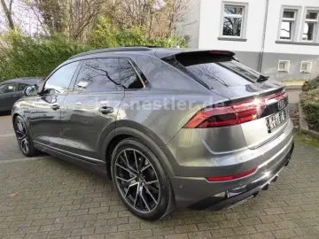 Audi Q8 50TDI 2xS Line Pano Towbar 22 All-wheel drive.