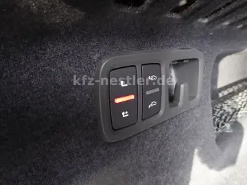 Audi Q8 50TDI 2xS Line Pano Towbar 22 All-wheel drive.