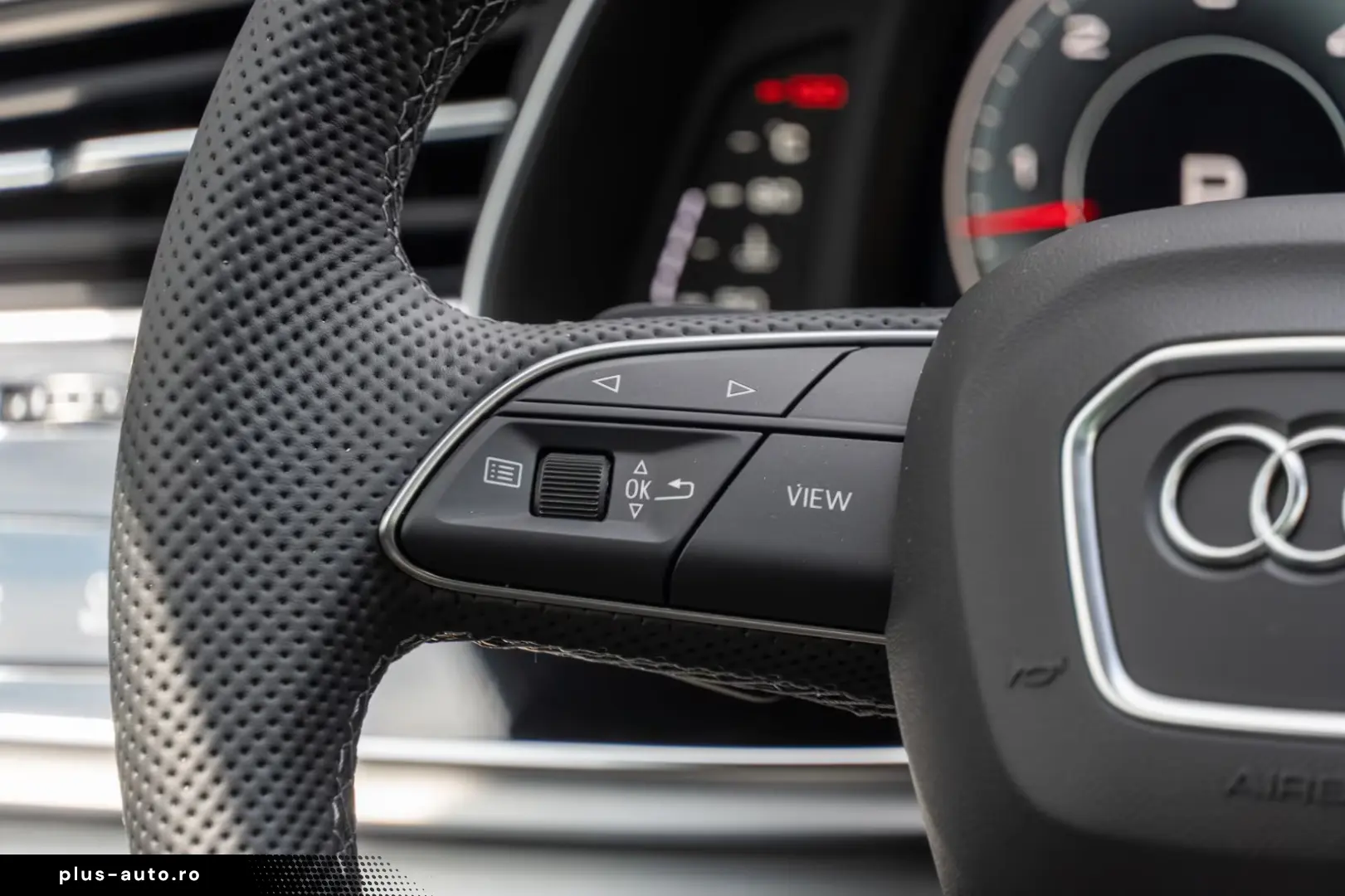 Audi Q8 50 TDI QUATTRO.SLINE.AHK.PANO.SOFT