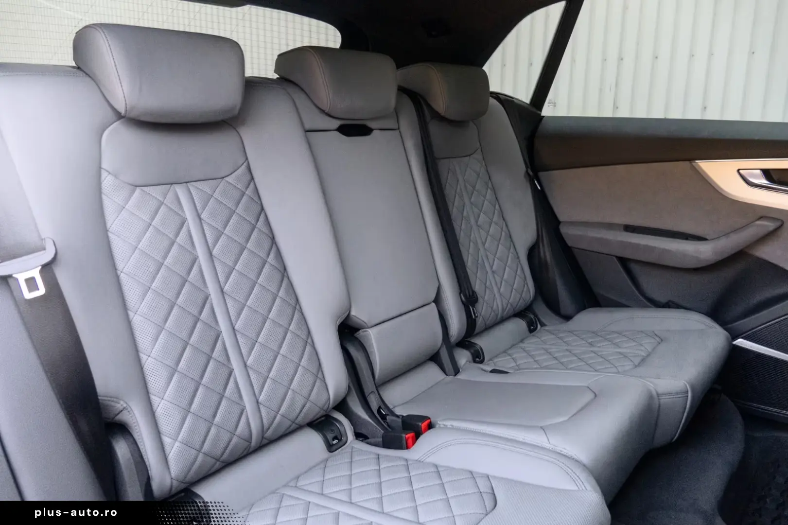 Audi Q8 50 TDI QUATTRO.SLINE.AHK.PANO.SOFT