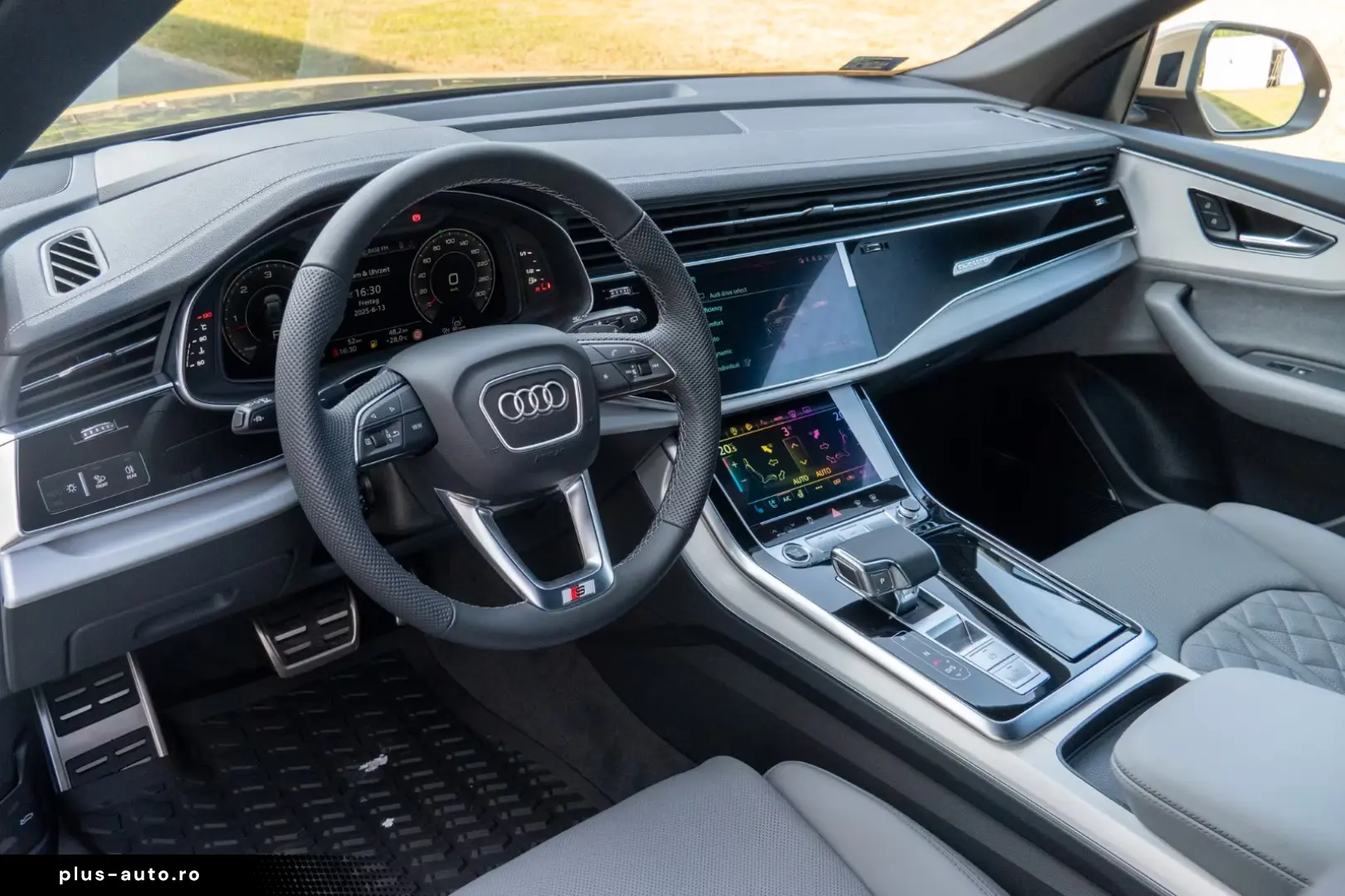 Audi Q8 50 TDI QUATTRO.SLINE.AHK.PANO.SOFT