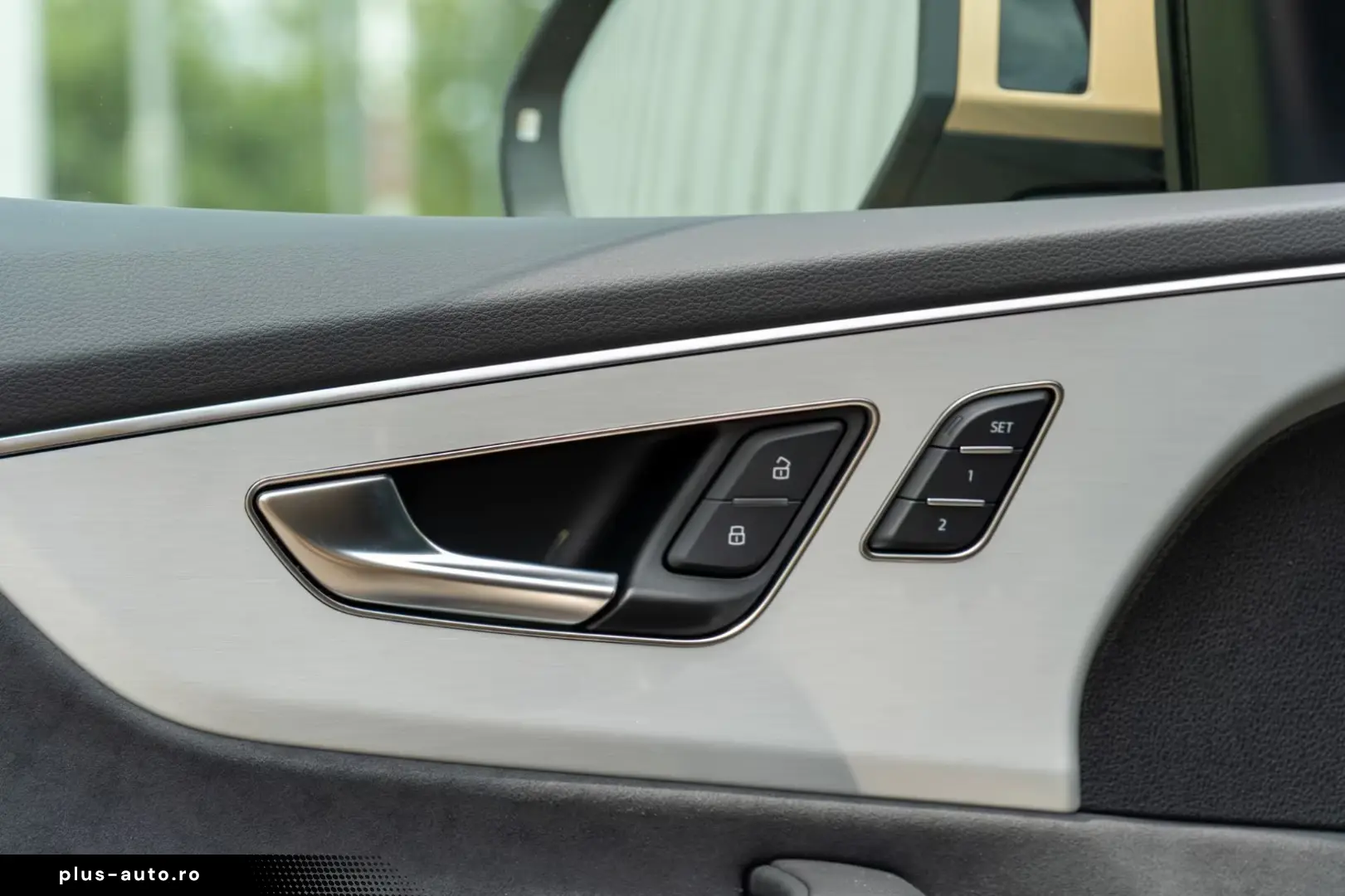 Audi Q8 50 TDI QUATTRO.SLINE.AHK.PANO.SOFT