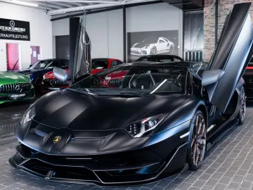 LAMBORGHINI Aventador SVJ Roadster  FULL CARBON 1.HAND MWST