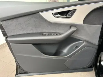 Audi Q8 50TDI Facelift MY26 sw-sw SLine Pan Sport 23