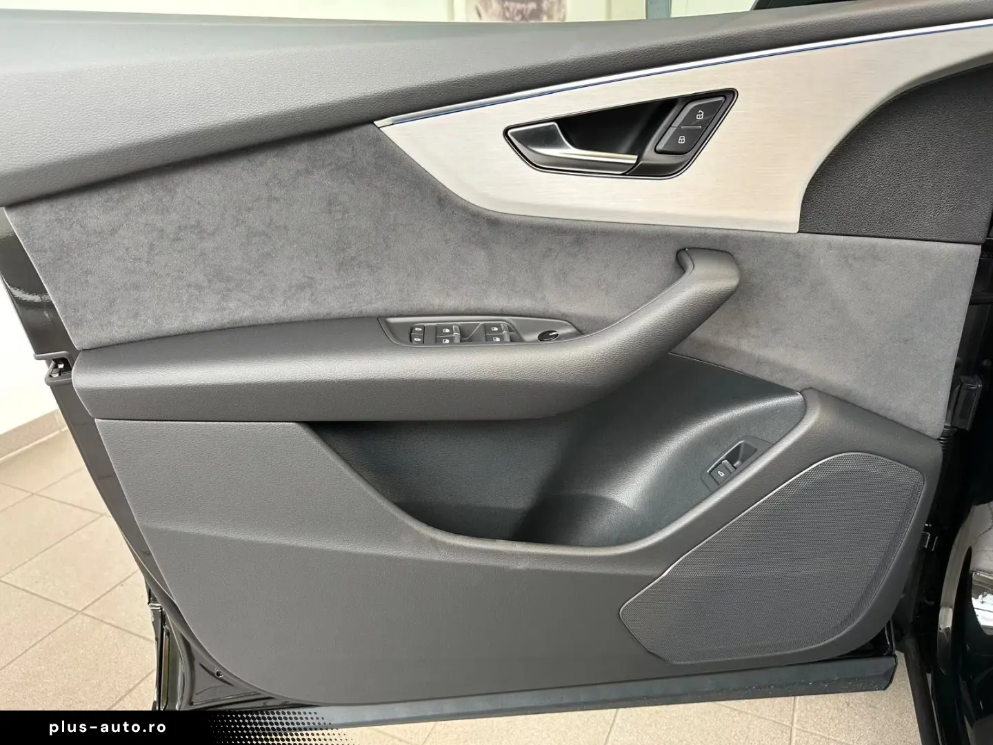 Audi Q8 50TDI Facelift MY26 sw-sw SLine Pan Sport 23