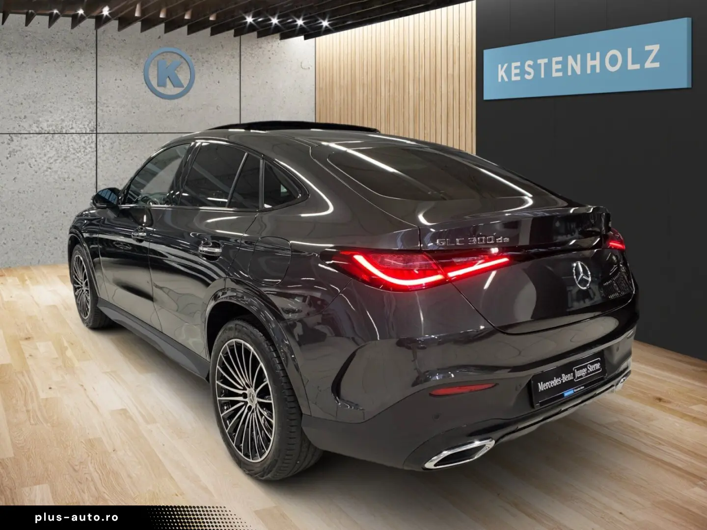MERCEDES-BENZ GLC Coupe 300 de 4M AMG NIGHT AHK MEM HUD PANO