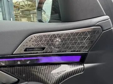 BMW M5 Limousine M-Drive-Pack B&W Carbon AHK 0 5% Ve