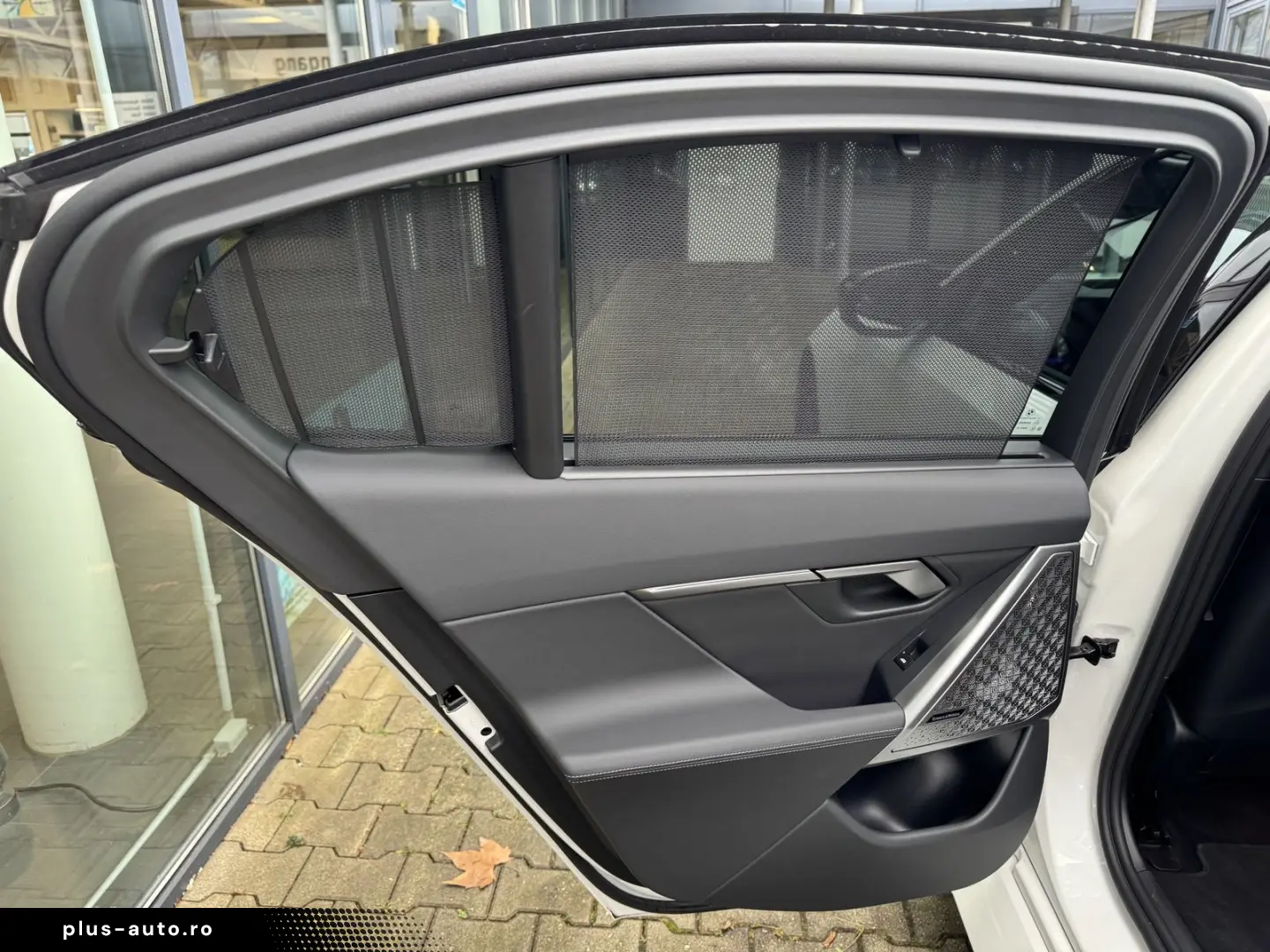 BMW M5 Limousine M-Drive-Pack B&W Carbon AHK 0 5% Ve