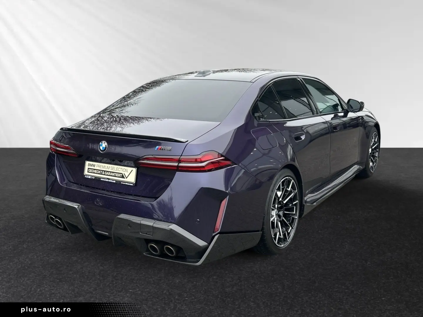 BMW M5 Limousine  Technoviolett  MDriver'sPack.