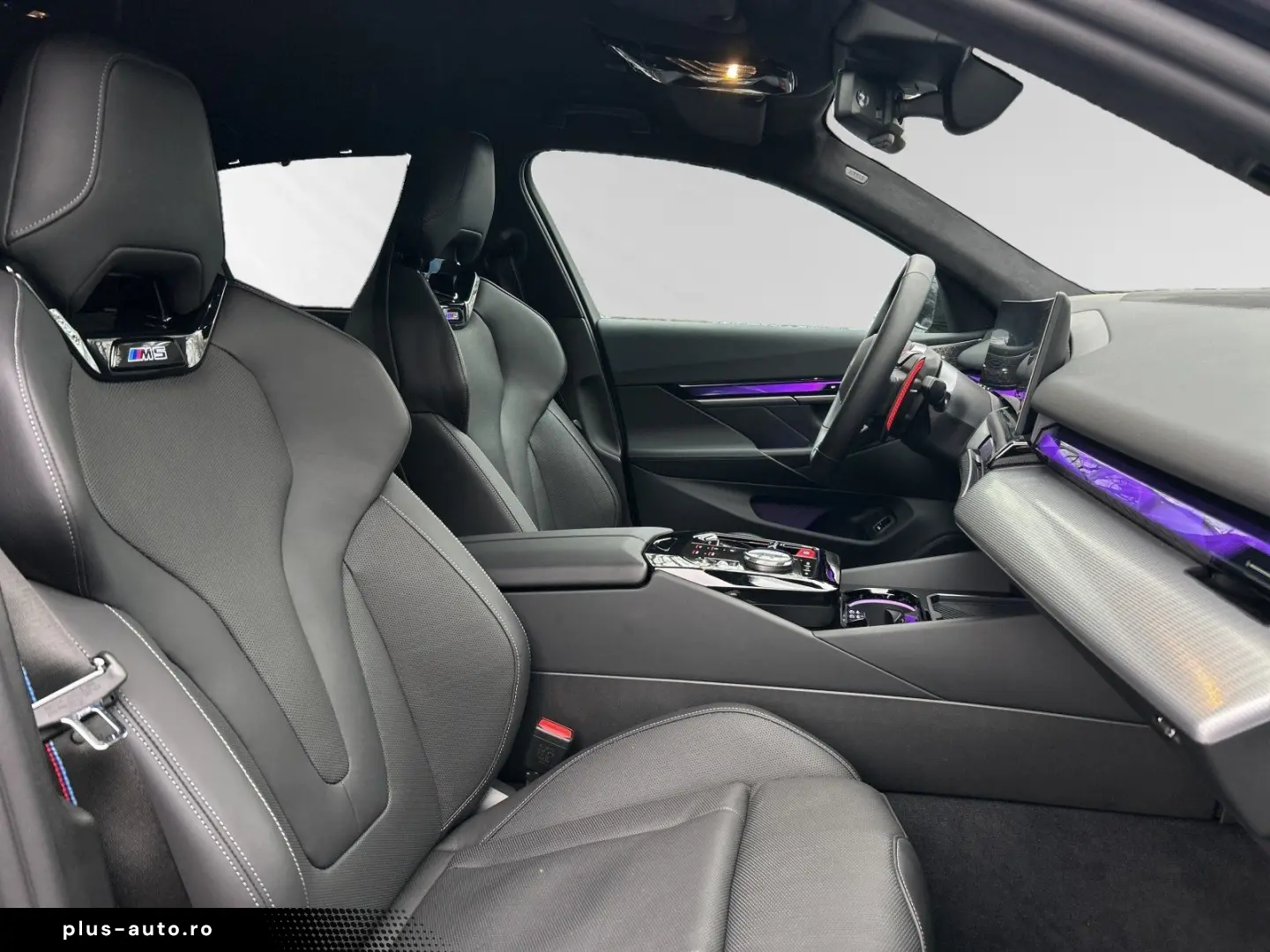 BMW M5 Limousine  Technoviolett  MDriver'sPack.