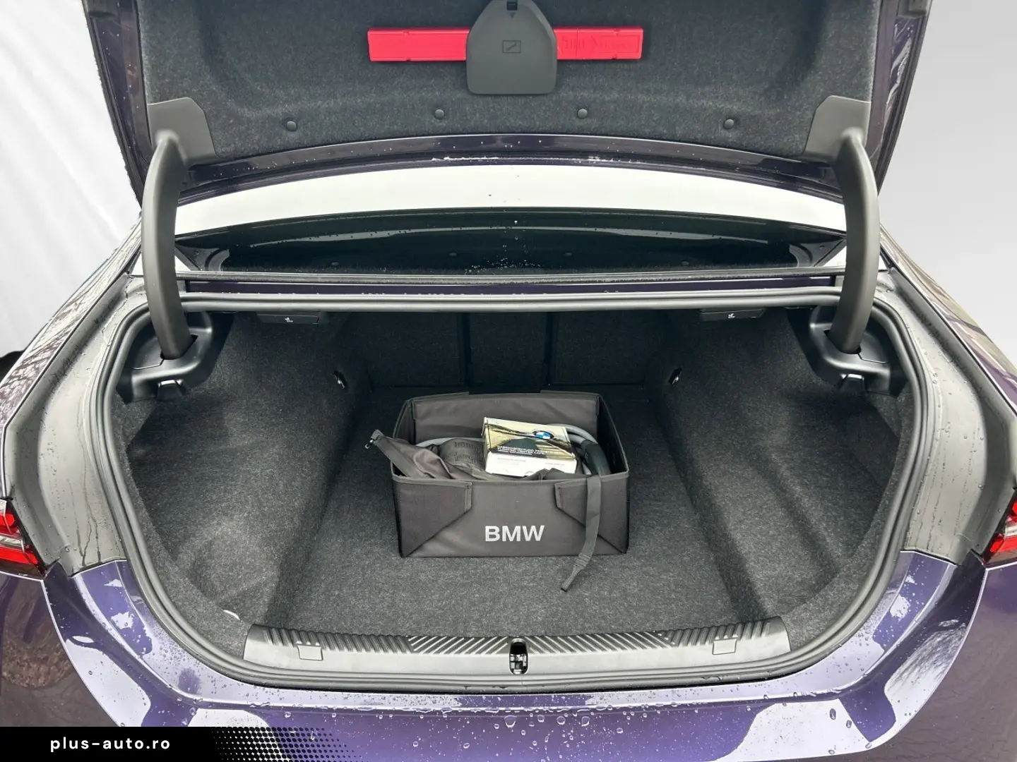 BMW M5 Limousine  Technoviolett  MDriver'sPack.