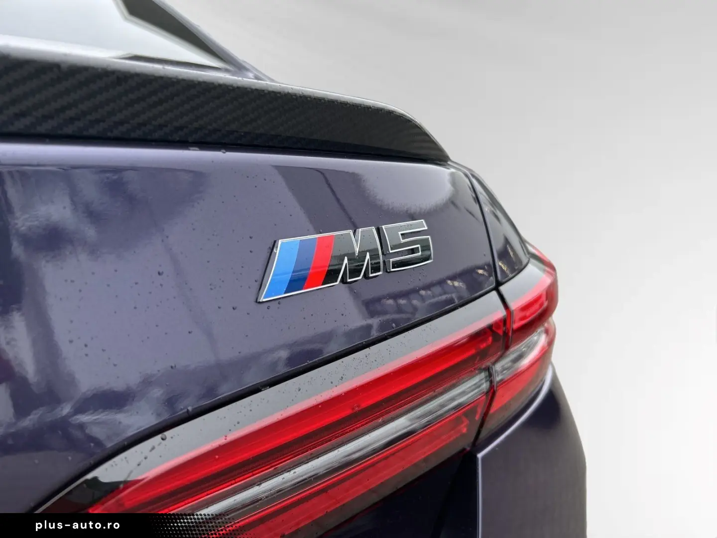 BMW M5 Limousine  Technoviolett  MDriver'sPack.