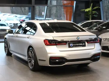 BMW 750 L i xDrive M Sport Executive Skylounge VOLL