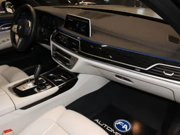 BMW 750 L i xDrive M Sport Executive Skylounge VOLL