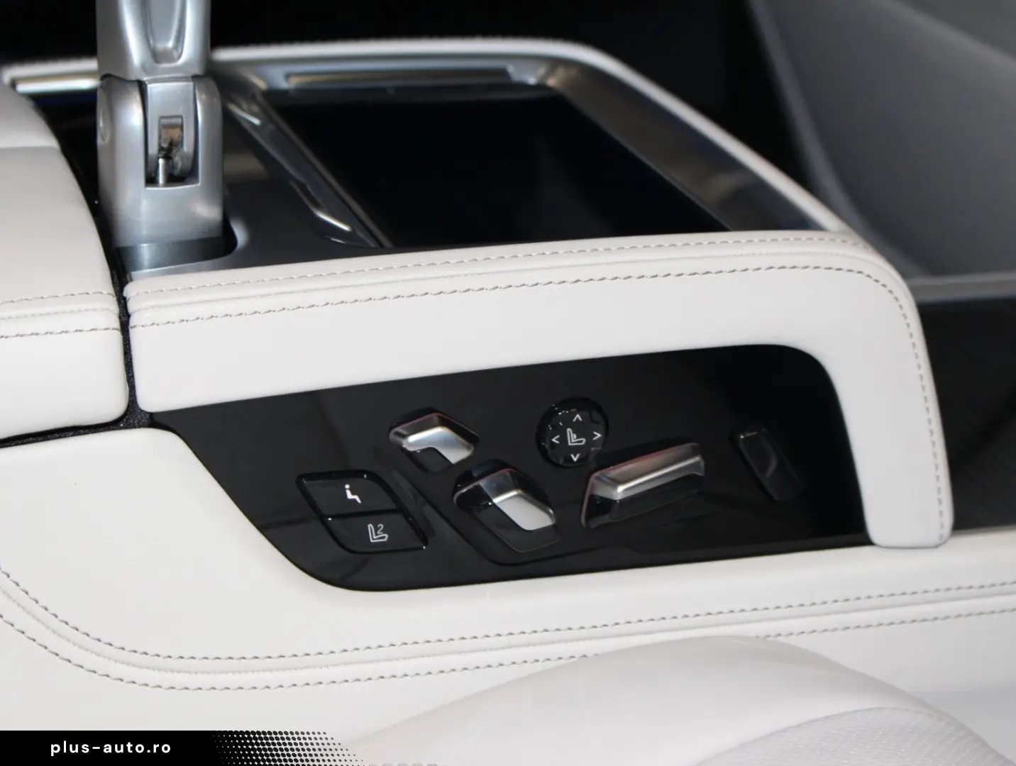 BMW 750 L i xDrive M Sport Executive Skylounge VOLL