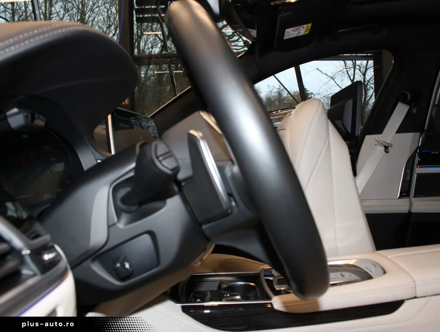 BMW 750 L i xDrive M Sport Executive Skylounge VOLL