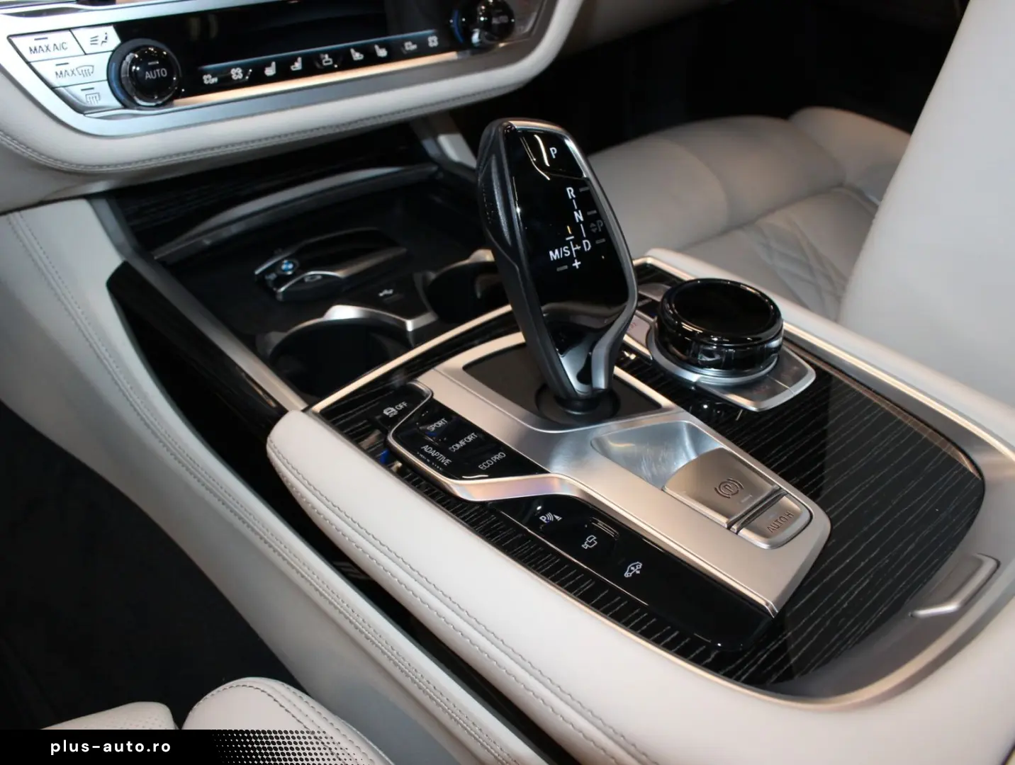 BMW 750 L i xDrive M Sport Executive Skylounge VOLL