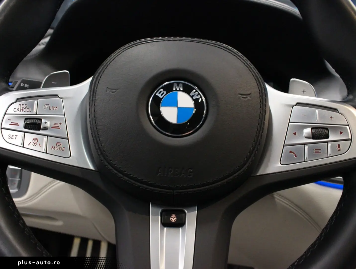 BMW 750 L i xDrive M Sport Executive Skylounge VOLL