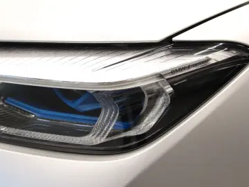 BMW 750 L i xDrive M Sport Executive Skylounge VOLL