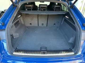 Audi Q8 50TDI Facelift MY26 blau-sw SLine Mtx Pan 23