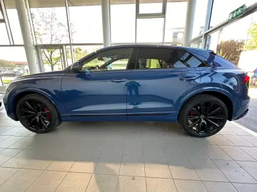 Audi Q8 50TDI Facelift MY26 blau-sw SLine Mtx Pan 23