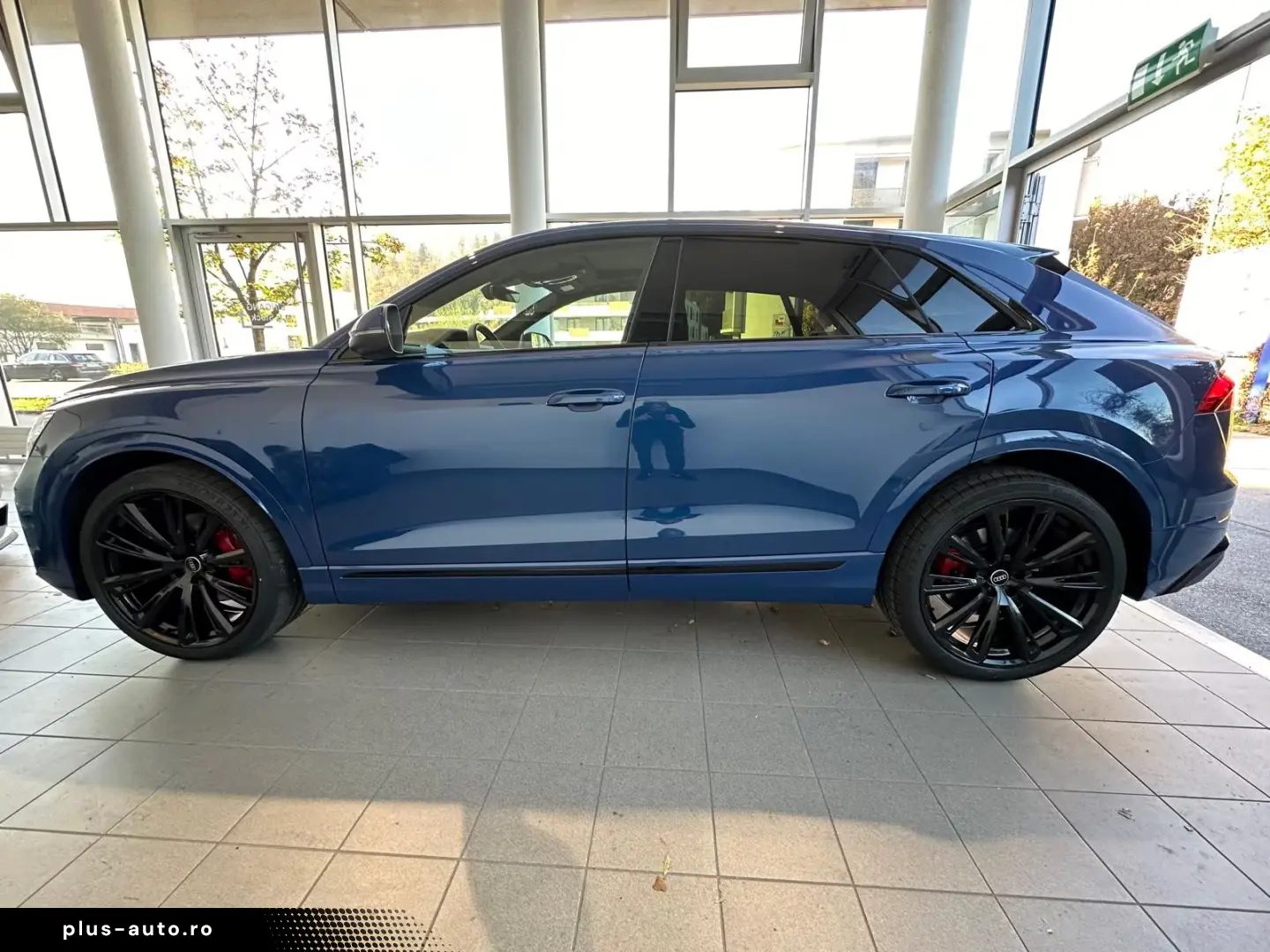Audi Q8 50TDI Facelift MY26 blau-sw SLine Mtx Pan 23