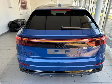 Audi Q8 50TDI Facelift MY26 blau-sw SLine Mtx Pan 23