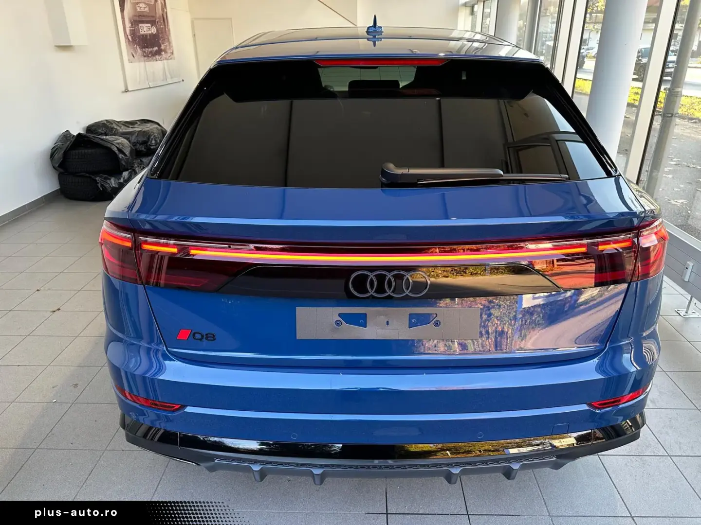 Audi Q8 50TDI Facelift MY26 blau-sw SLine Mtx Pan 23