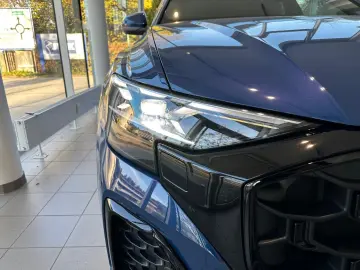 Audi Q8 50TDI Facelift MY26 blau-sw SLine Mtx Pan 23