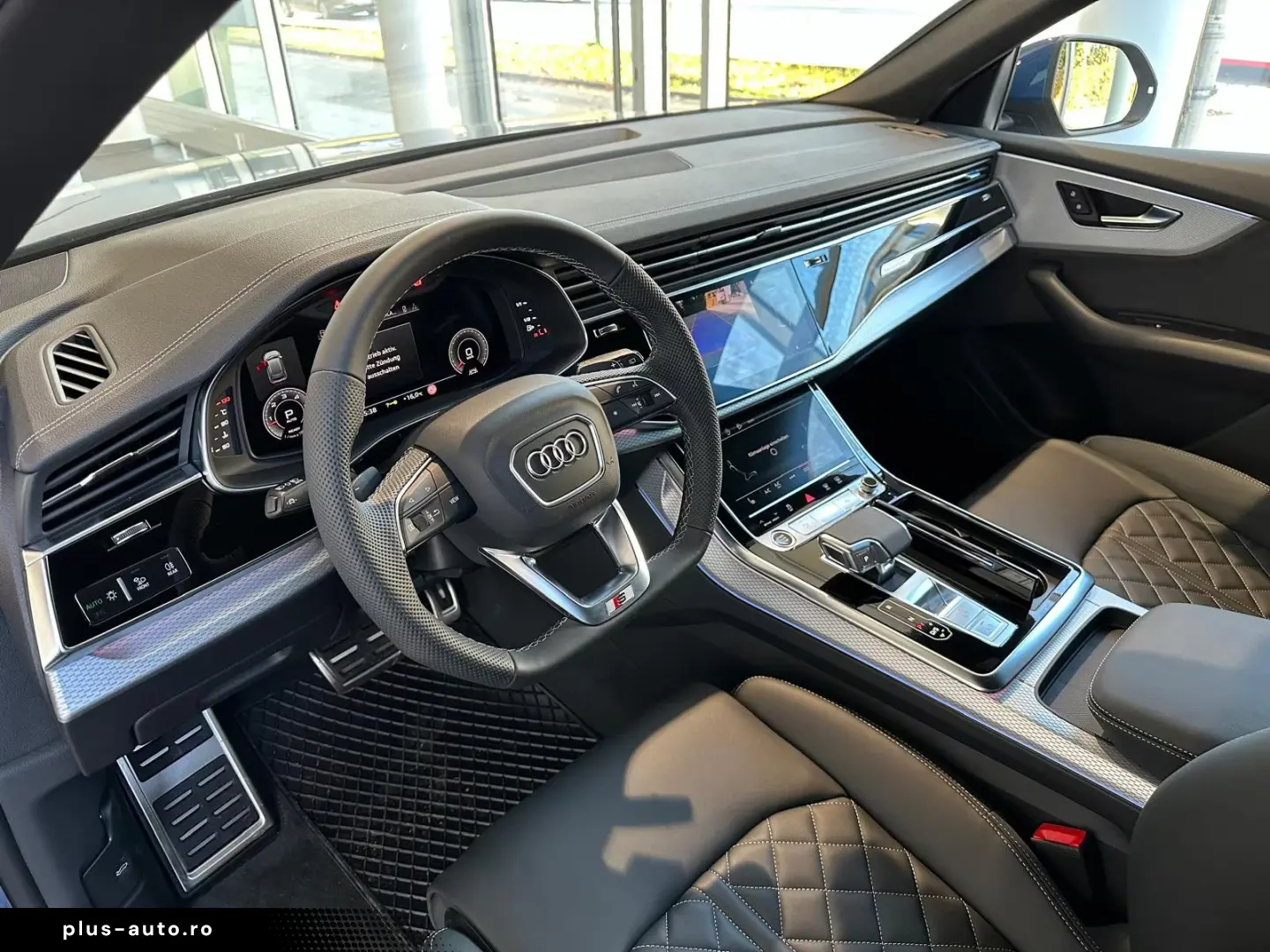 Audi Q8 50TDI Facelift MY26 blau-sw SLine Mtx Pan 23