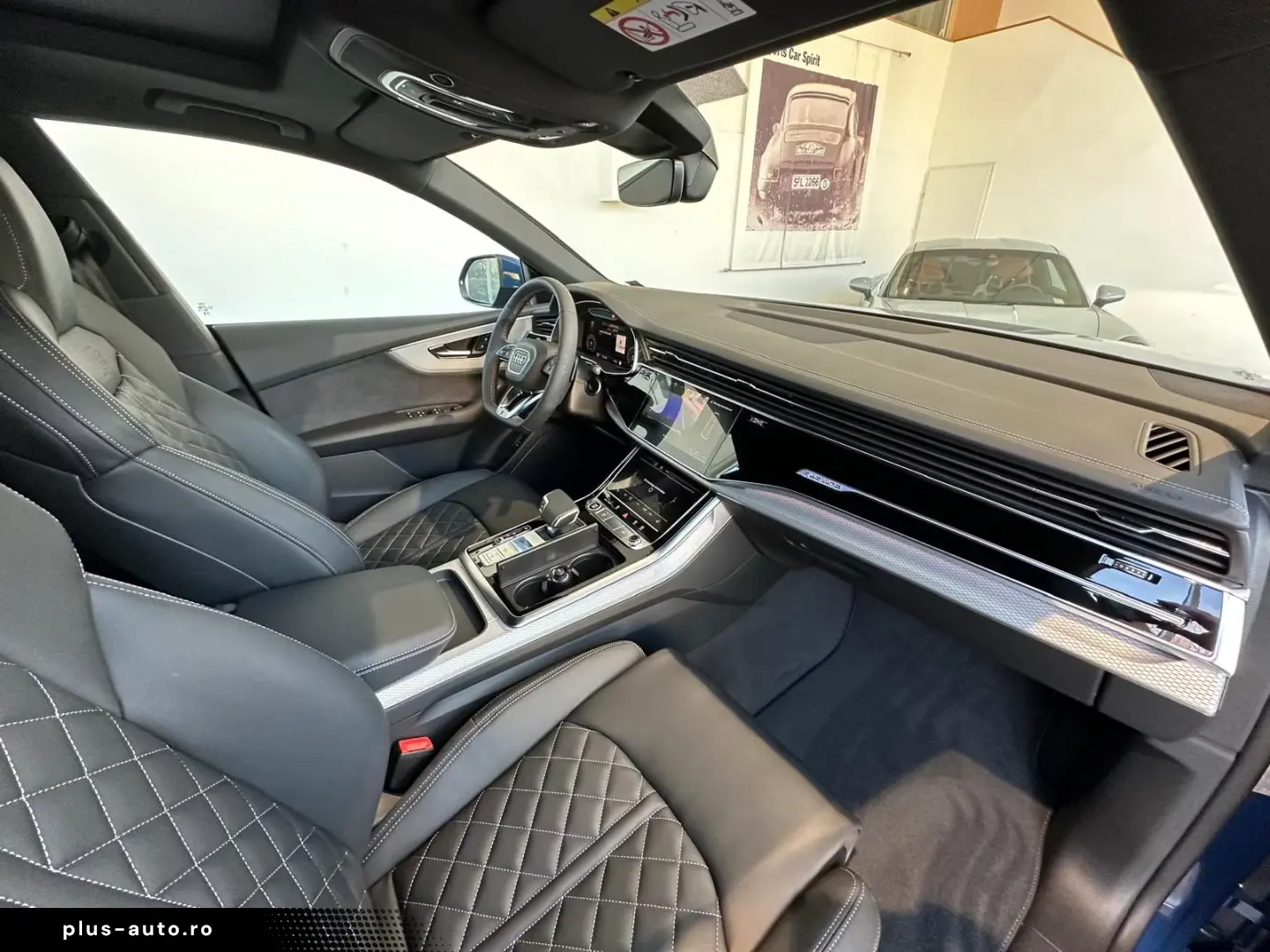 Audi Q8 50TDI Facelift MY26 blau-sw SLine Mtx Pan 23